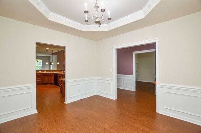 Building Photo - Elegant 4-bedroom Home in Desirable Callonwood Neighborhood in Matthews, NC