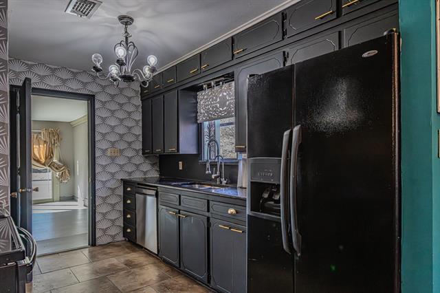 Building Photo - 618 Magnolia St