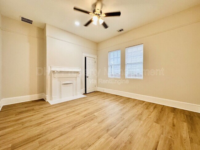 Building Photo - 365 Inman St SW