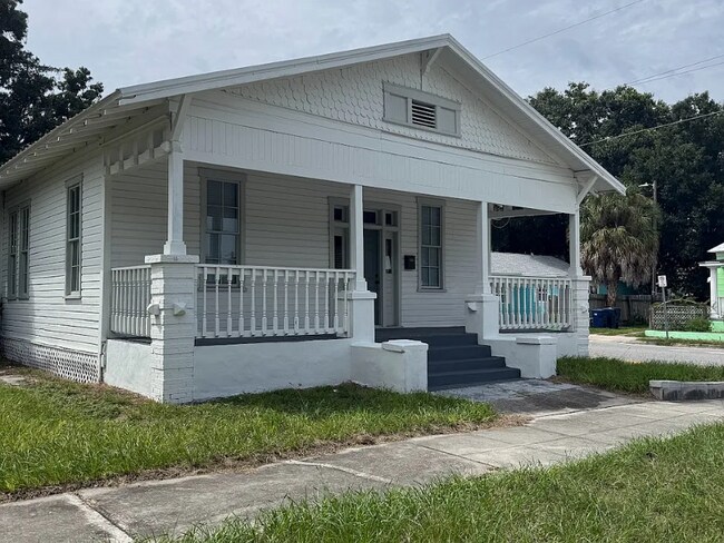 Primary Photo - 2708 N 19th St