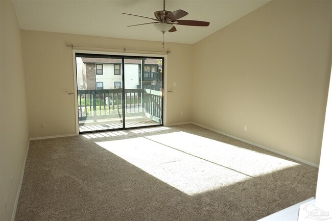 Building Photo - 2299 Scenic Hwy