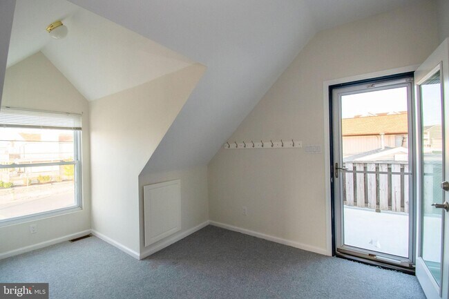 Building Photo - 100 Sheridan Square