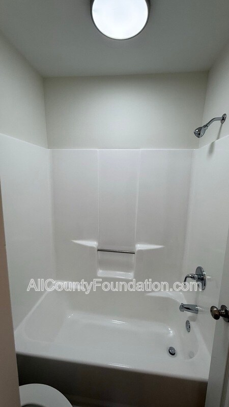 Building Photo - 123 Woodduck Dr