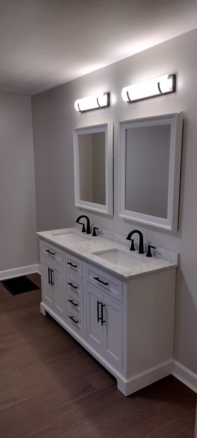 Building Photo - 148 Southland Ave