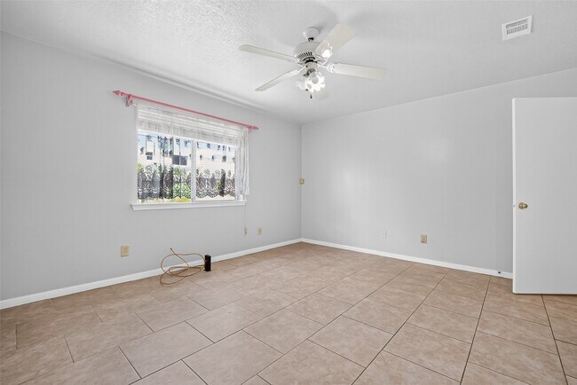 Building Photo - 6510 Grand Haven Dr