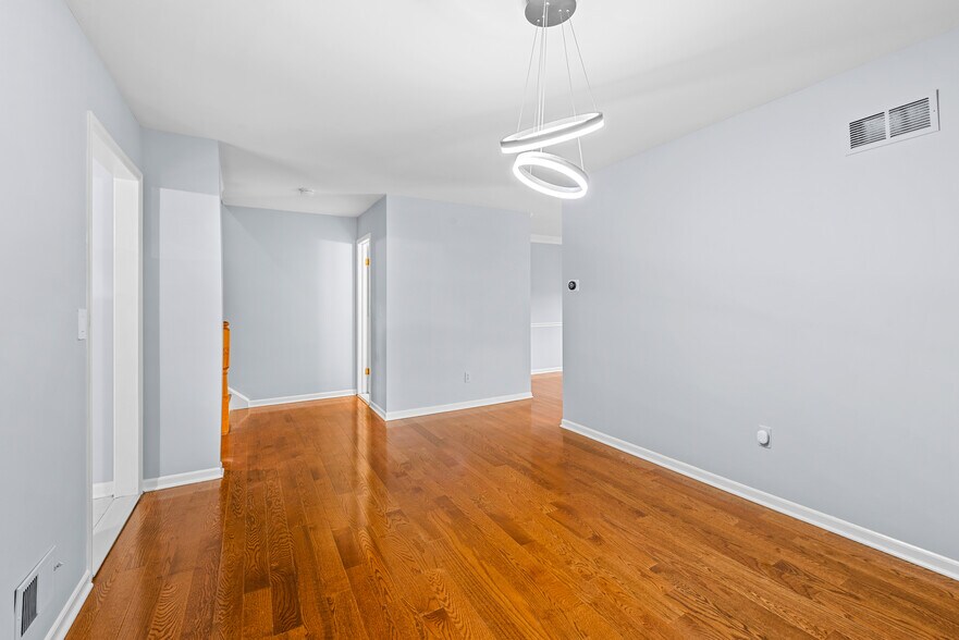 Building Photo - 62 Brookstone Cir