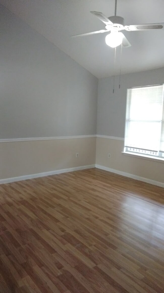 Building Photo - 50 Sunset Ridge Dr