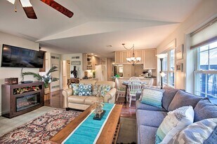 Building Photo - 6061 Linglestown Rd