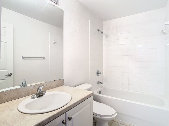 Building Photo - 8009 Tipperary Ln