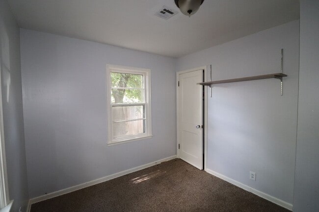 Building Photo - Updated Home for Rent