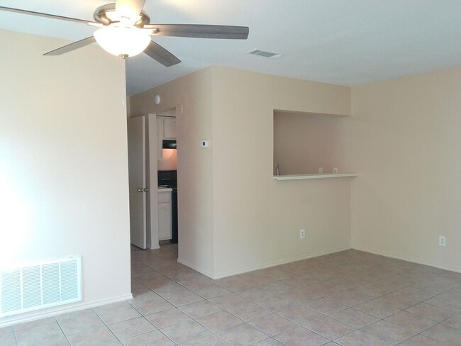 Building Photo - 6702 Everhart Rd