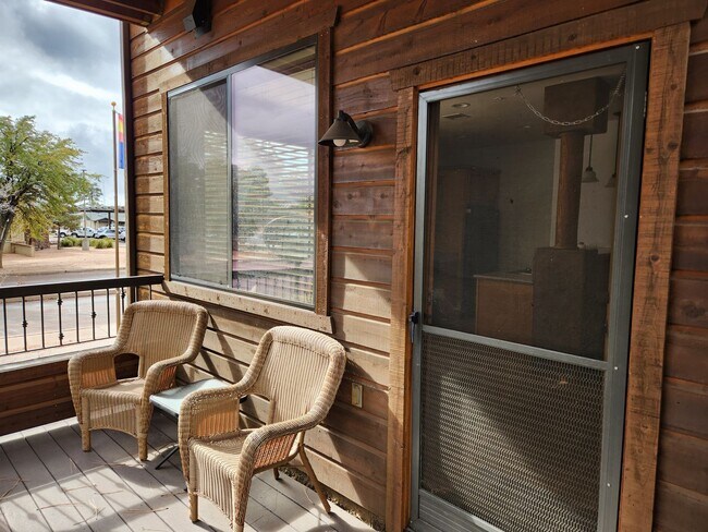 Building Photo - Furnished Bison Cove - 2 bed / 2 bath - Furnished Unit