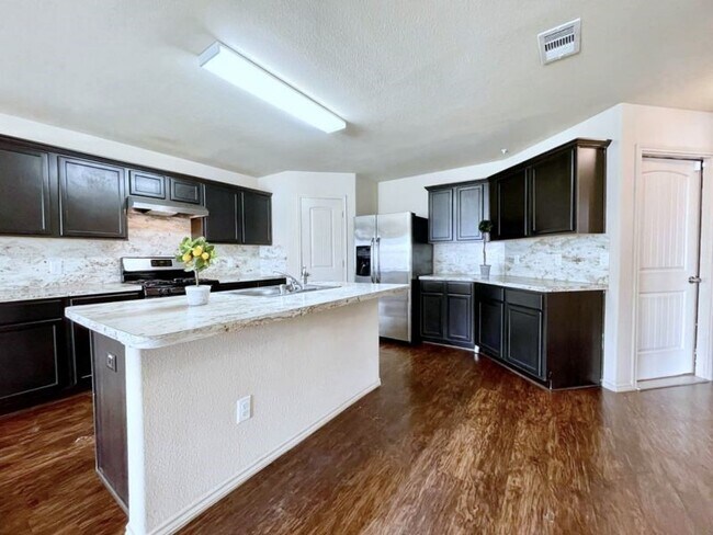 Building Photo - 20431 Sweet Louetta Ln