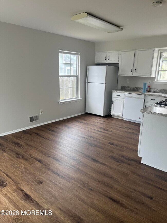 Building Photo - 157 Malibu Dr
