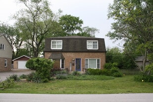 Building Photo - 17720 67th Ave