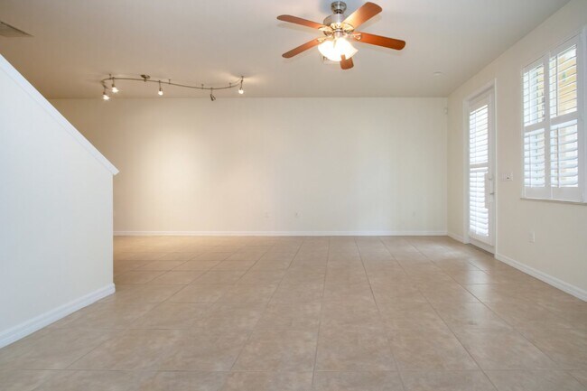 Building Photo - 3 Bedroom 2.5 Bath Townhome San Michele