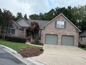 Building Photo - 1150 Groppo Cove