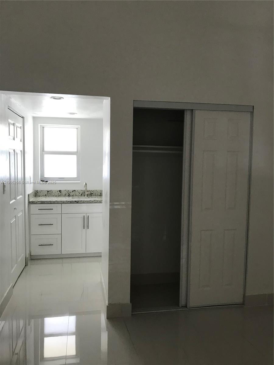 Building Photo - 234 Antiquera Ave