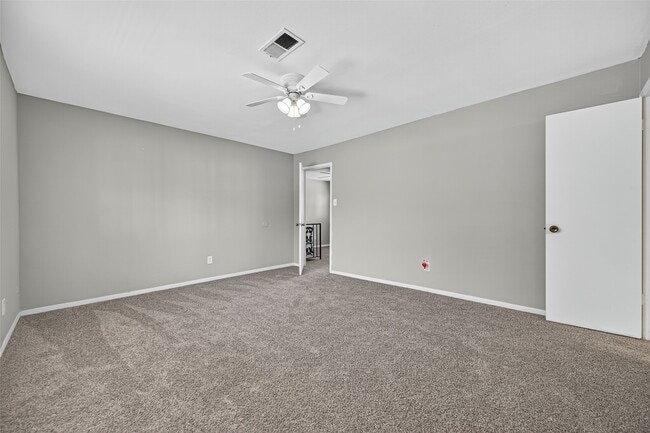 Building Photo - 5414 Spanish Oak Dr