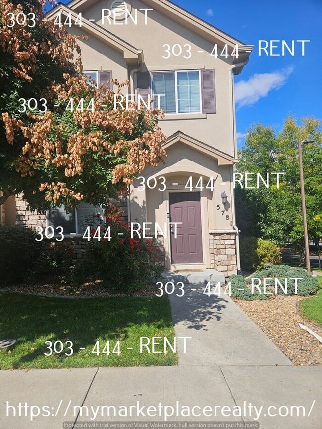 Building Photo - Make this your new home in time for the ho...