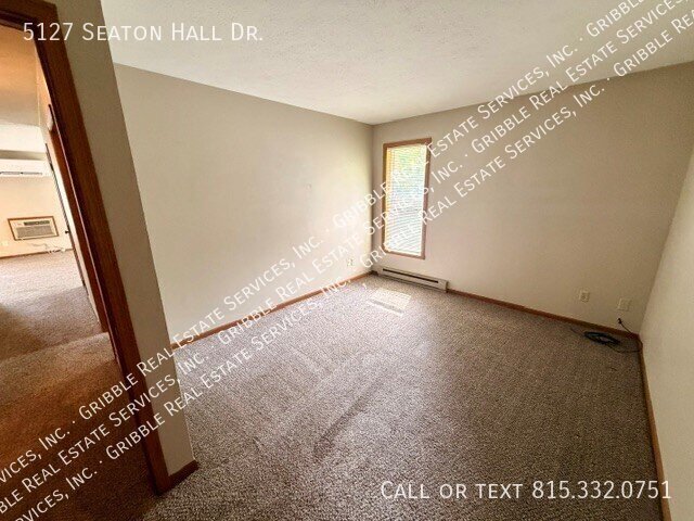 Building Photo - 5127 Seaton Hall Dr