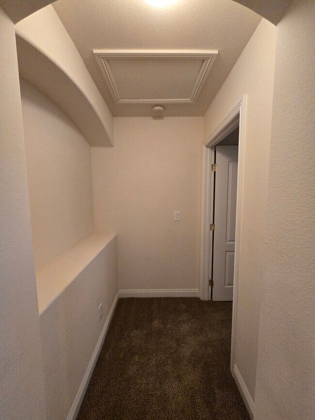Building Photo - A Fabulous 3 Bedroom, 2.5 Bathroom, 2 Car Garage Townhome in NW Las Vegas