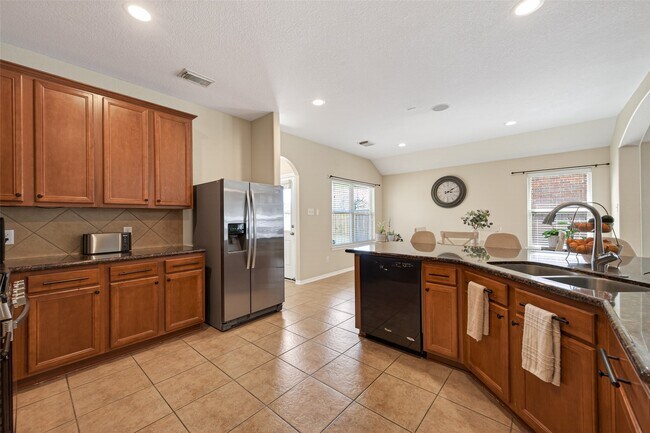 Building Photo - 66 W Lasting Spring Cir