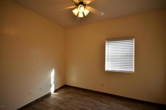 Building Photo - 1026 W Pegasus Dr