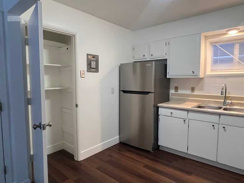 Building Photo - 741 N Bliss St