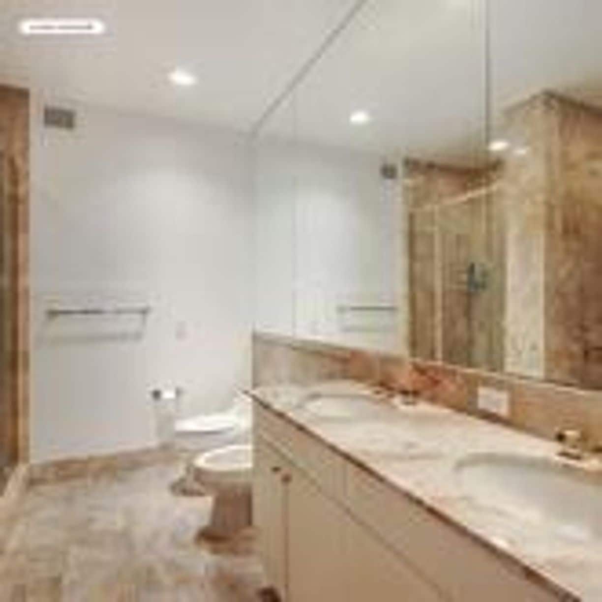 Building Photo - 845 United Nations Plaza