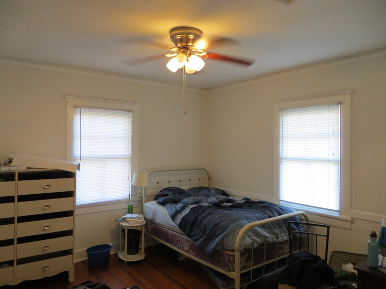 Building Photo - 5419 Story St