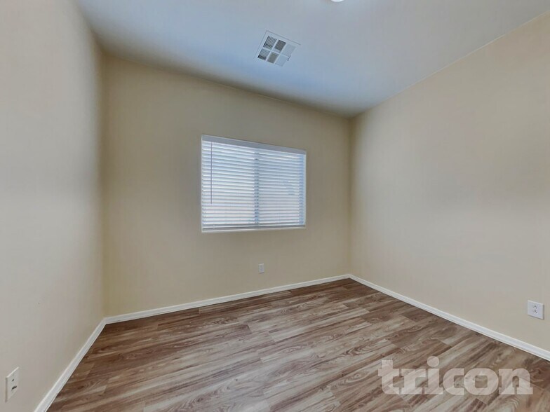 Building Photo - 37020 W Mondragone Ln