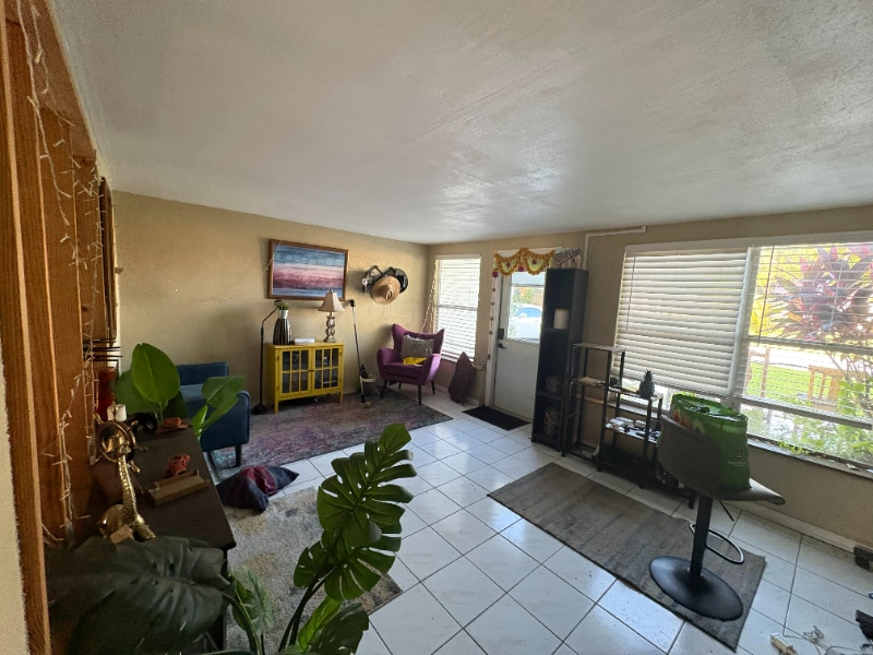 Building Photo - 4440 NW 15th Ave