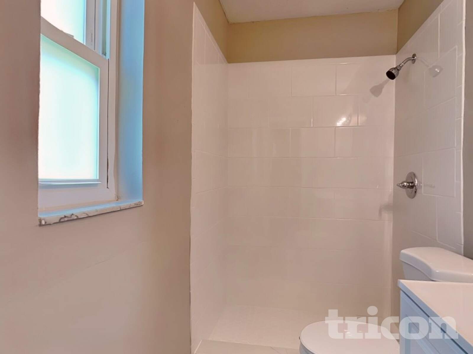 Building Photo - 902 Check Pl