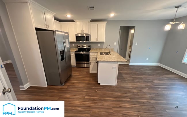 Building Photo - 9978 Messana St