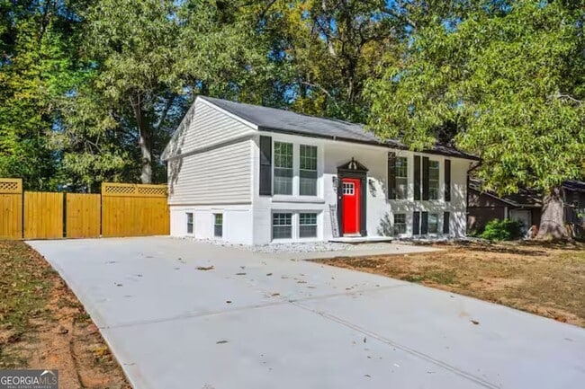 Building Photo - 6741 Gano Dr