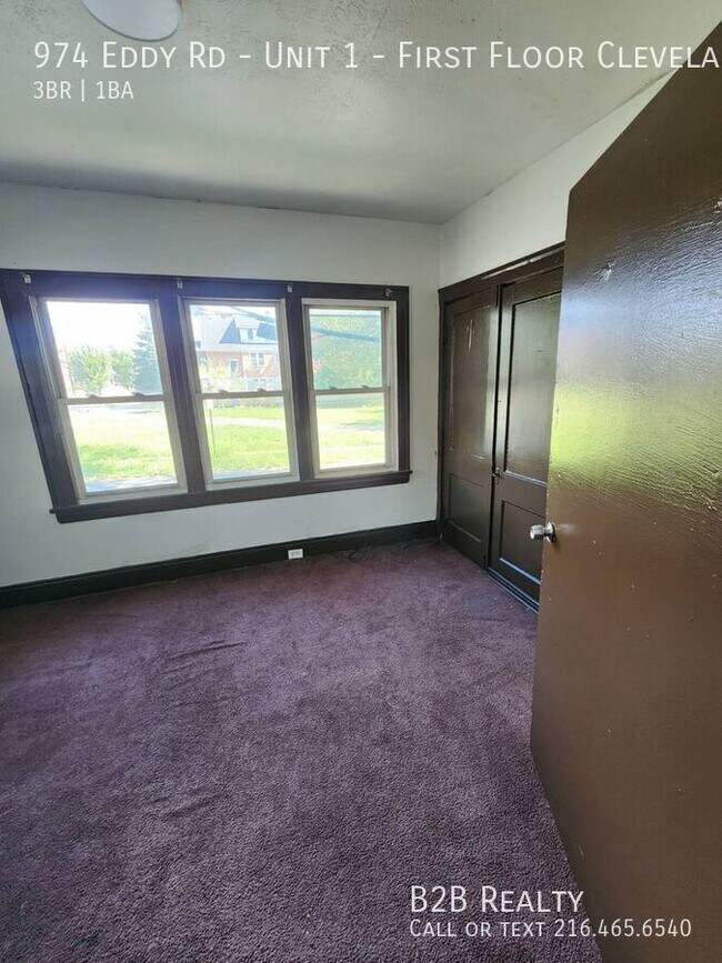 Building Photo - 974 Eddy Rd