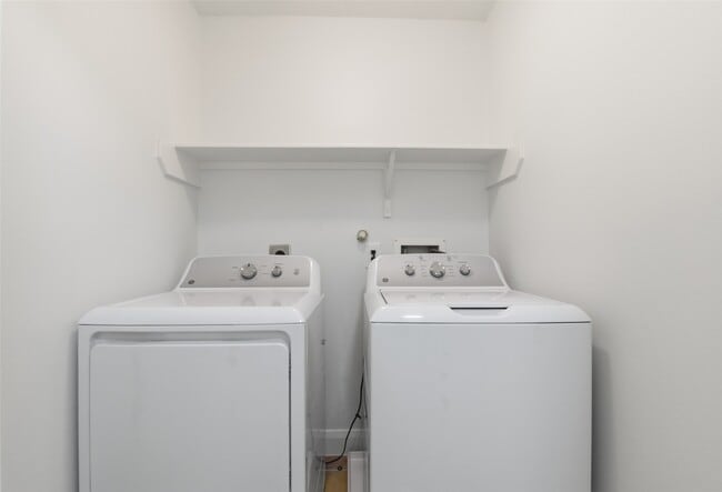 Building Photo - 14535 Windmill Meadows Ct