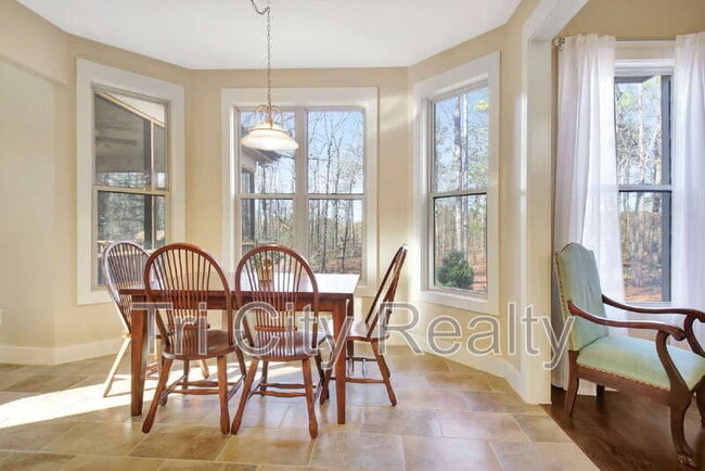 Building Photo - 175 Ridgeway Ct