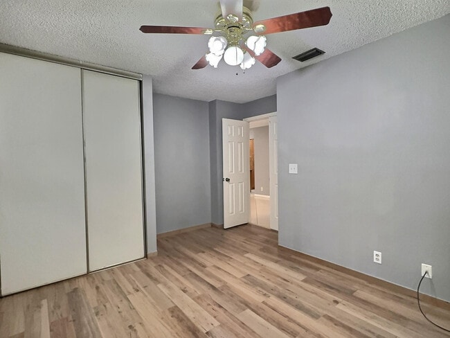 Building Photo - 3831 Cocoplum Cir