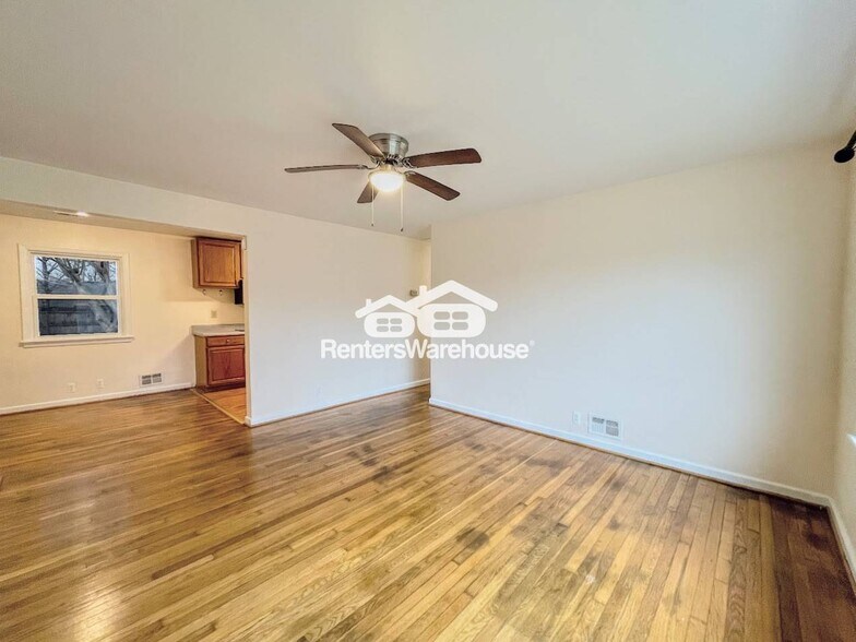 Building Photo - 528 Plantation Dr