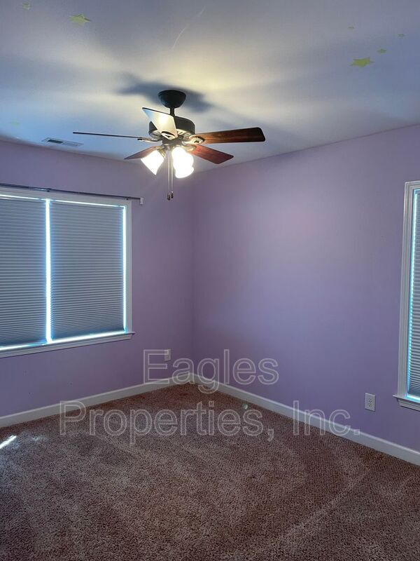 Building Photo - 103 Dartha Ct