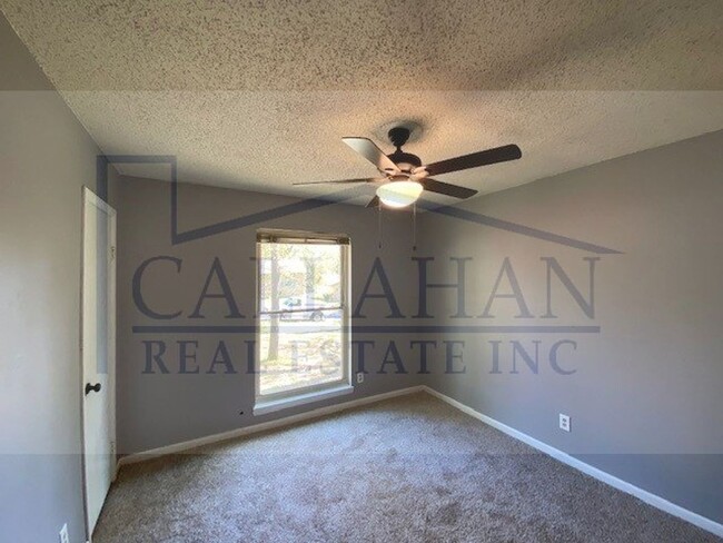 Building Photo - Updated Sherwood 3 Bedroom Home