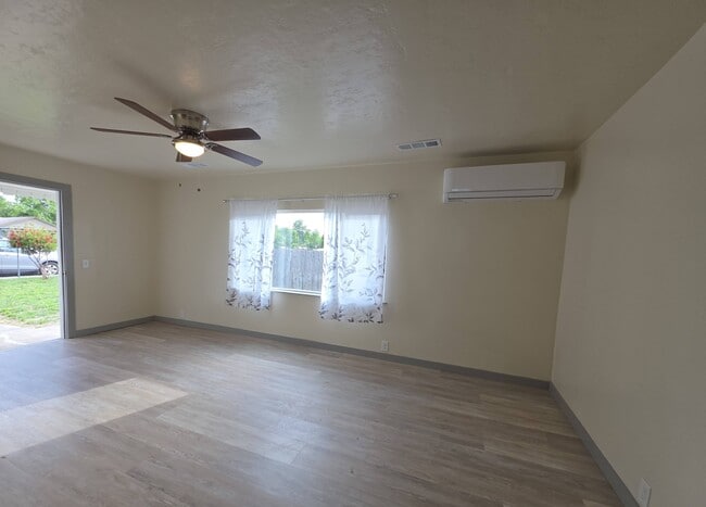Building Photo - 778 Musick Ave