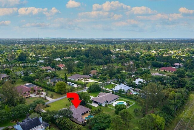 Building Photo - 6807 NW 66th Way