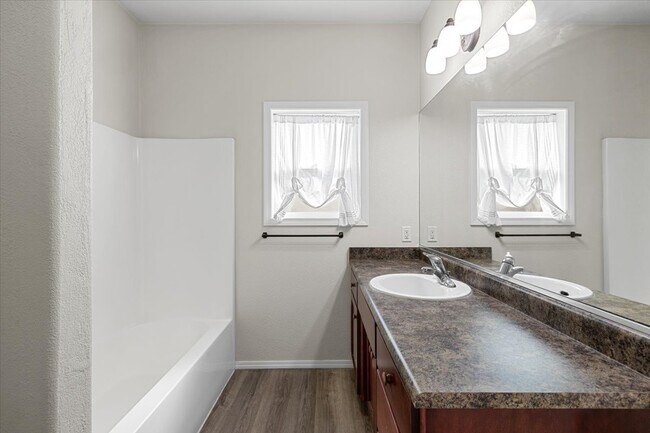 Building Photo - 2540 Bethany Ct