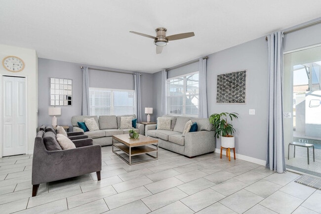 Building Photo - 1563 Sandbagger Dr