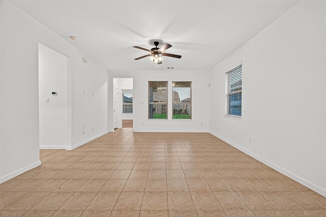 Building Photo - 7927 Tindarey Maple Trace