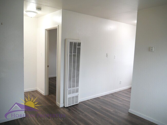 Building Photo - Cozy 1 Bed 1 Bath 700sqft Fourplex in Nort...