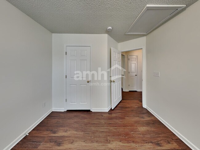 Building Photo - 6505 Afterglow Dr